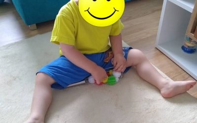 Да играем вкъщи с помпони [1,6г.-2,6г.]
